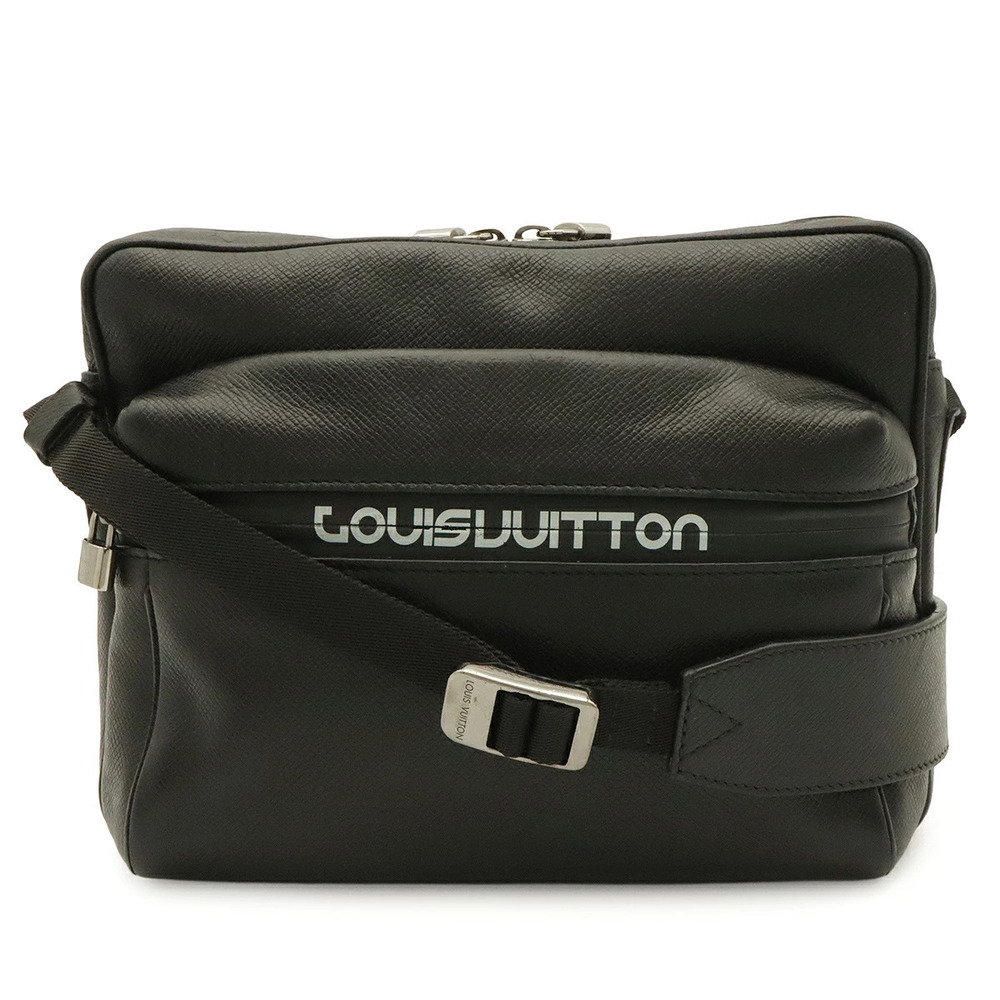 Louis Vuitton Taiga Messenger Crossbody Bag Leather Ardoise Black
